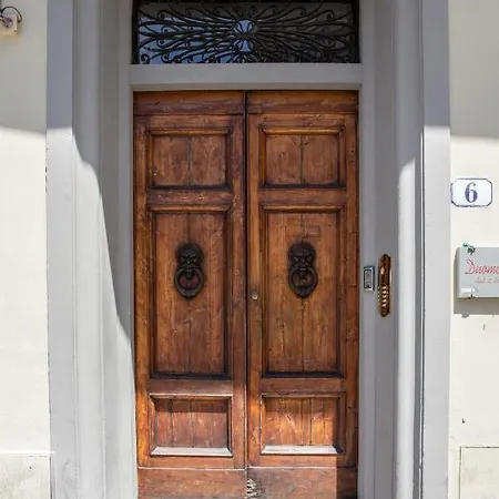Unique Gem In Piazza Duomo Apartment Florence Exterior photo